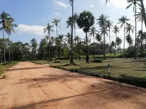 වාරියපොල නගරයෙ ඉඩමක්