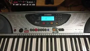 Yamaha PSR 240 Keyboard Organ