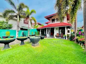 Grand Furnished Upstairs 4 Bed Rooms House for Sale in Negombo