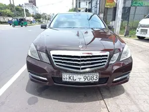 Mercedes Benz E200 W212 2010