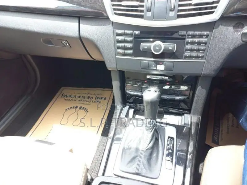 Mercedes Benz E200 W212 2010