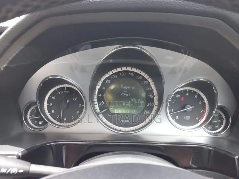 Mercedes Benz E200 W212 2010