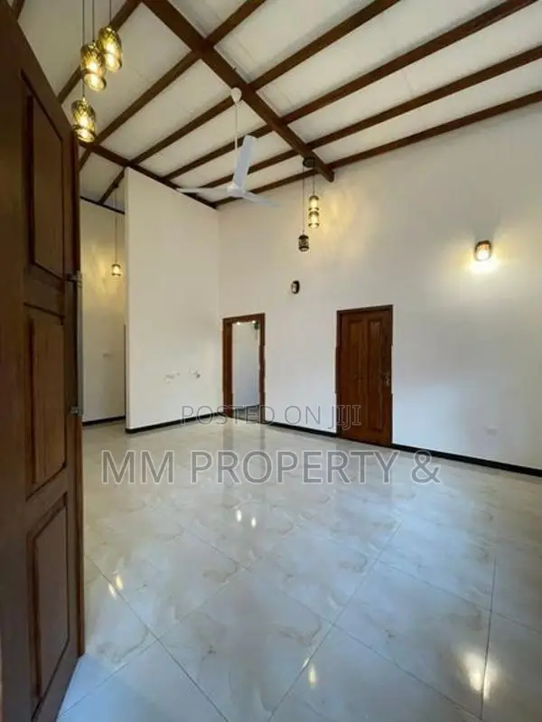 Brand New Modern Valuable House Sale in Near Diyagama