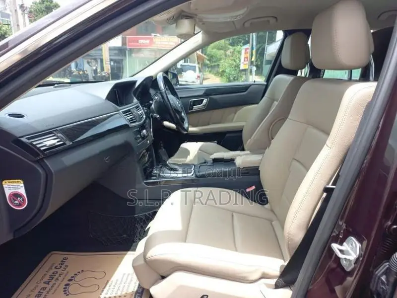 Mercedes Benz E200 W212 2010
