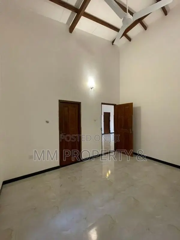 Brand New Modern Valuable House Sale in Near Diyagama