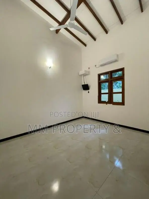Brand New Modern Valuable House Sale in Near Diyagama
