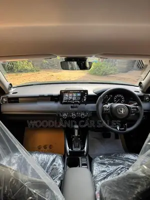 Honda Vezel Premium 2026