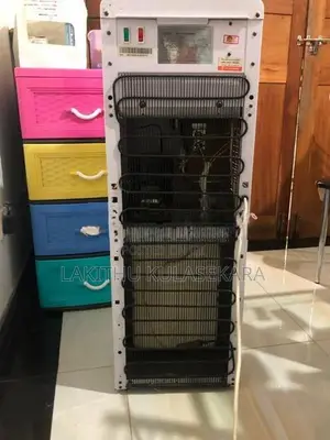 Sisil Water Dispenser