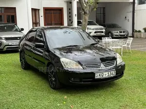 Mitsubishi Lancer GLX 2011