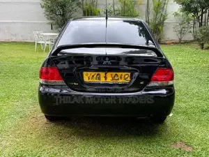 Mitsubishi Lancer GLX 2011