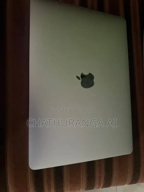 Apple MacBook Air M1