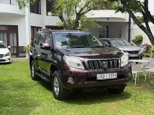 Toyota Land Cruiser Prado TX 2012