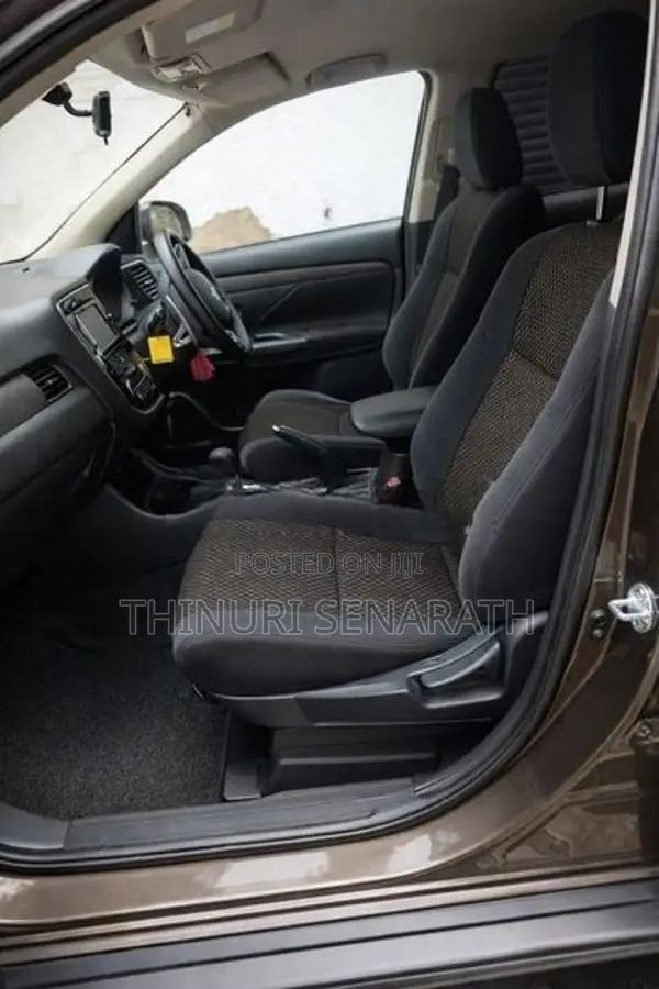 Mitsubishi Outlander 2015