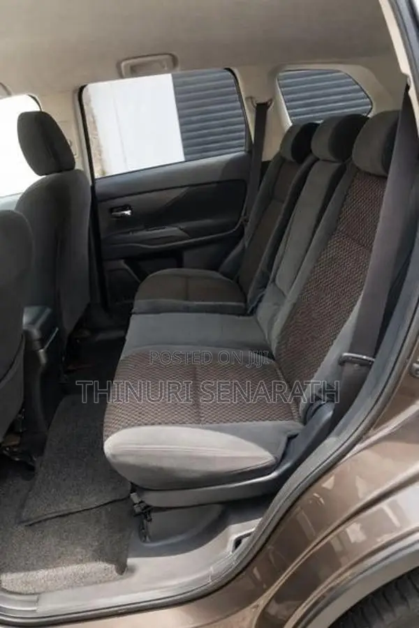 Mitsubishi Outlander 2015