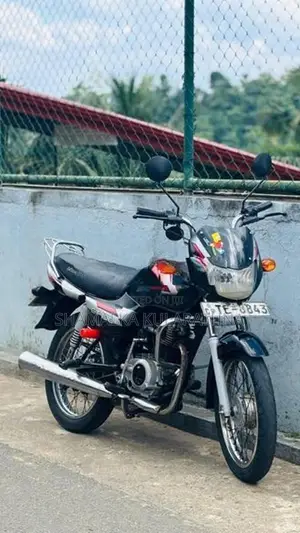 Bajaj CT100 2006