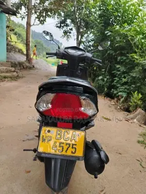 Honda Dio SCV110 2014