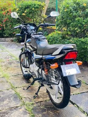 Bajaj CT100 2025