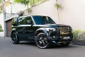 Land Rover Defender P300 E Hse Uk 2025