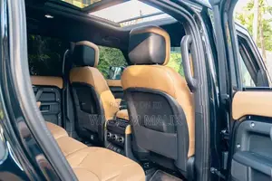 Land Rover Defender P300 E Hse Uk 2025