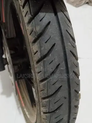 Bajaj Pulsar 180 2012