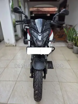 Bajaj Pulsar NS200 Standard 2025