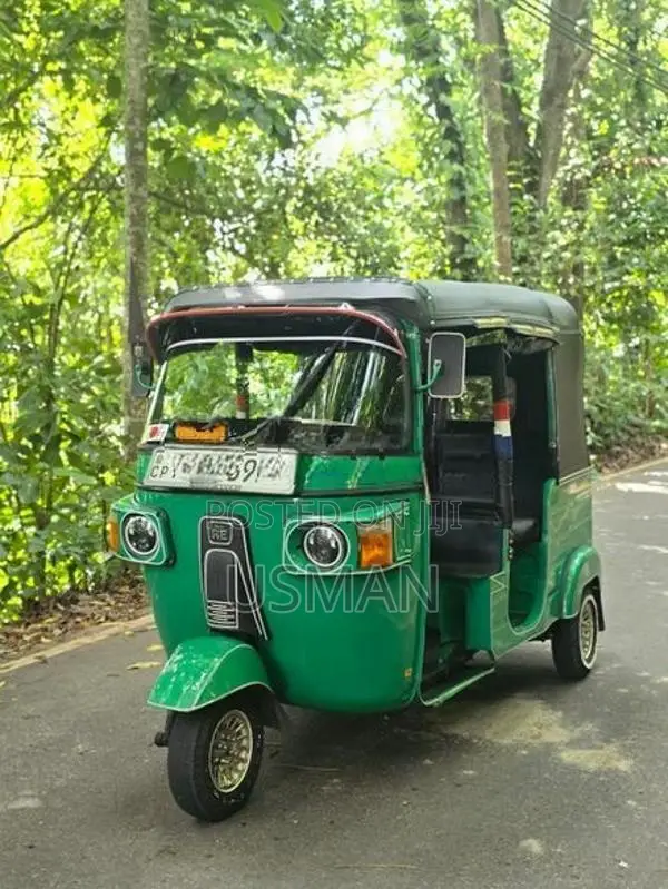 Bajaj RE 2013