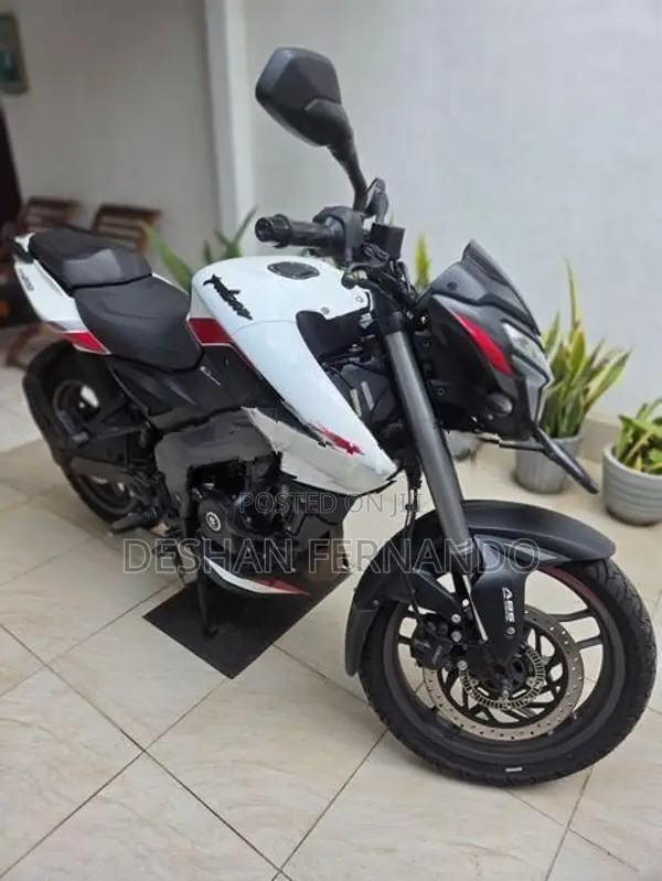 Bajaj Pulsar NS200 Standard 2025
