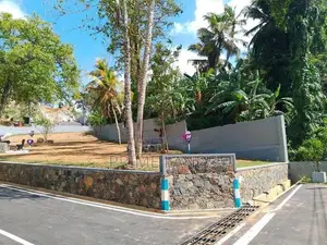 Land for Sale in Karapitiya