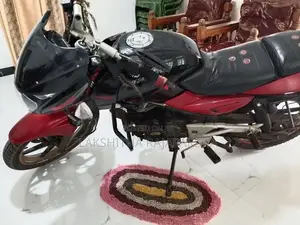 Bajaj Pulsar 180 2012