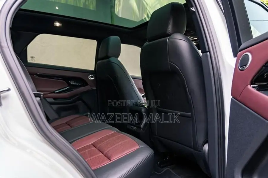 Land Rover Range Evoque P300 HSE 2024