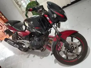 Bajaj Pulsar 180 2012