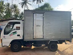 Isuzu Elf 1995