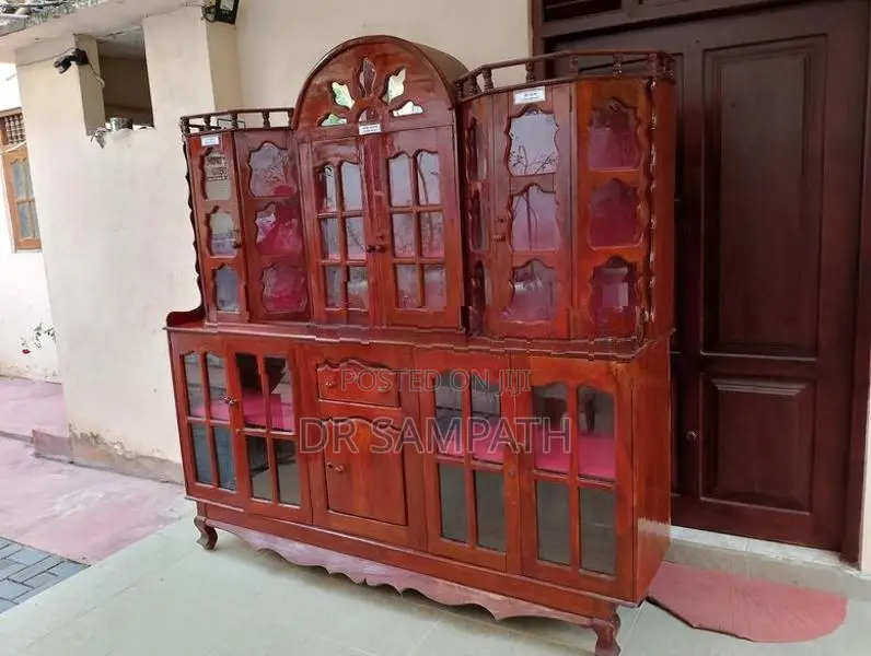 Cabinet Theka