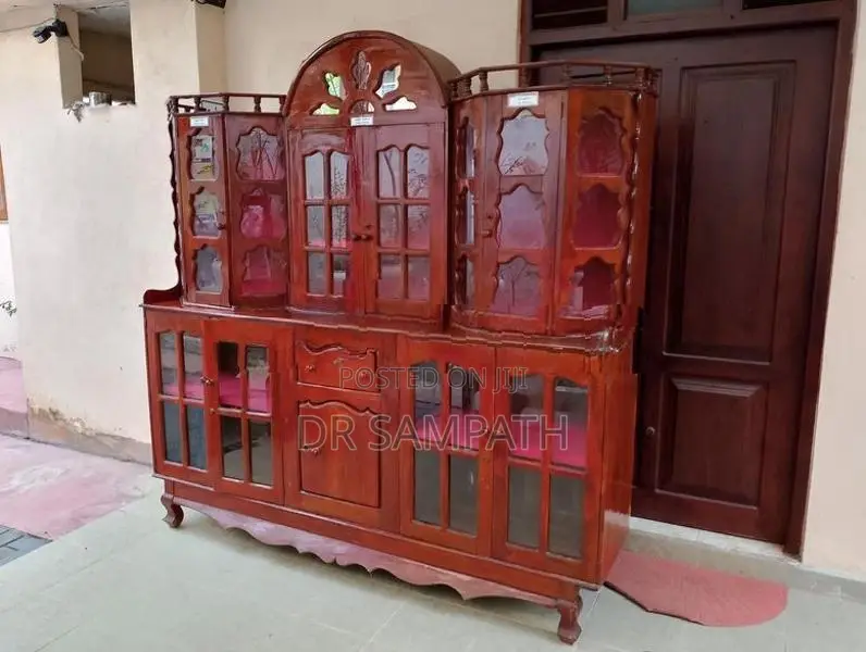 Cabinet Theka
