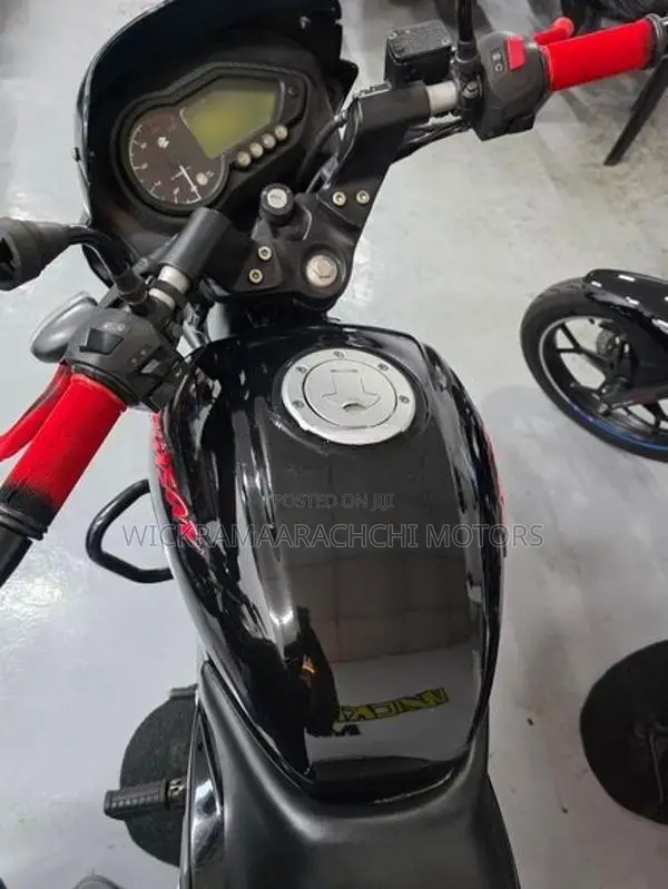 Bajaj Pulsar 150 2019