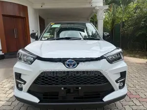 Toyota Raize Z Hybrid BSM 2026