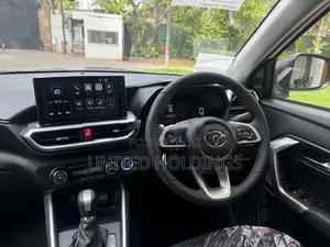 Toyota Raize Z Hybrid BSM 2026
