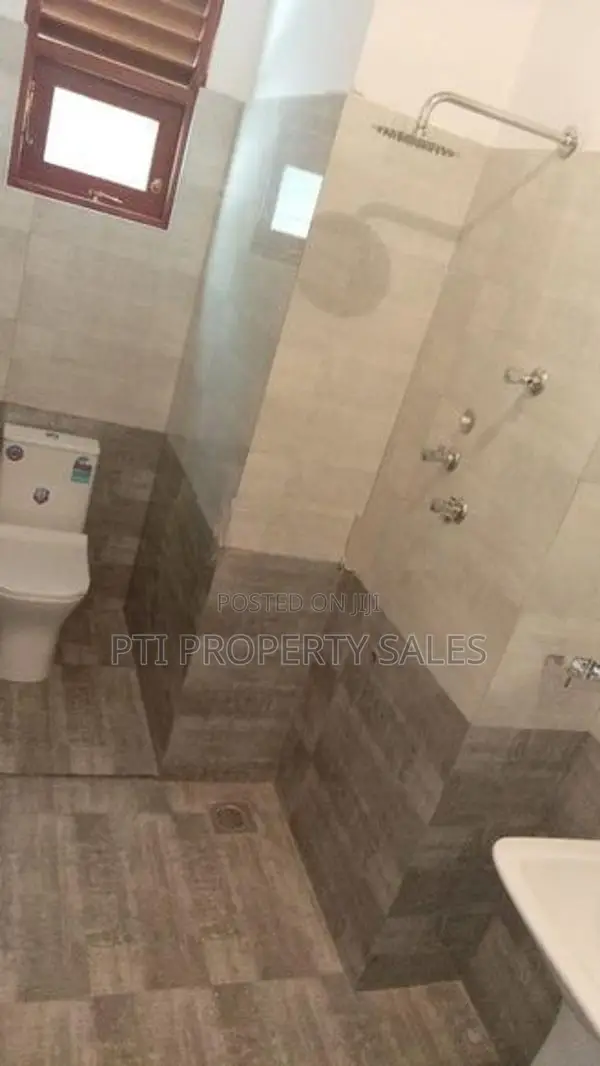 Modern 3-Bedroom Home –Jayaliyagama