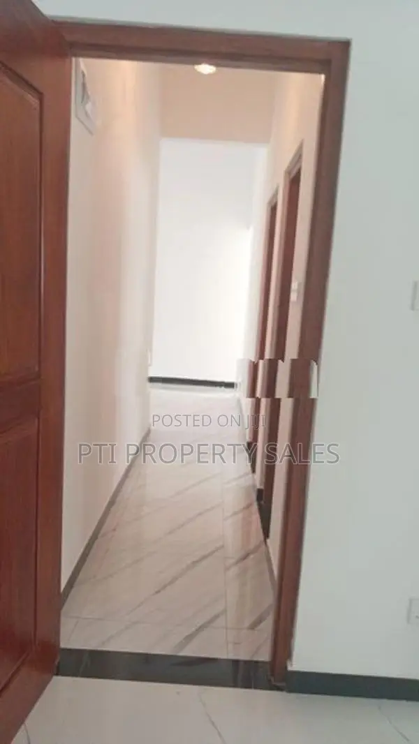 Modern 3-Bedroom Home –Jayaliyagama