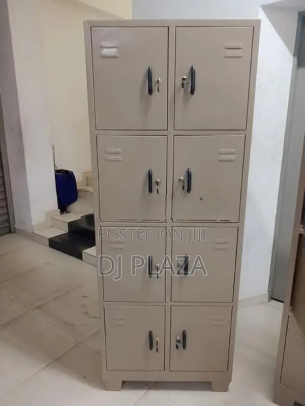 Unit Locker 8
