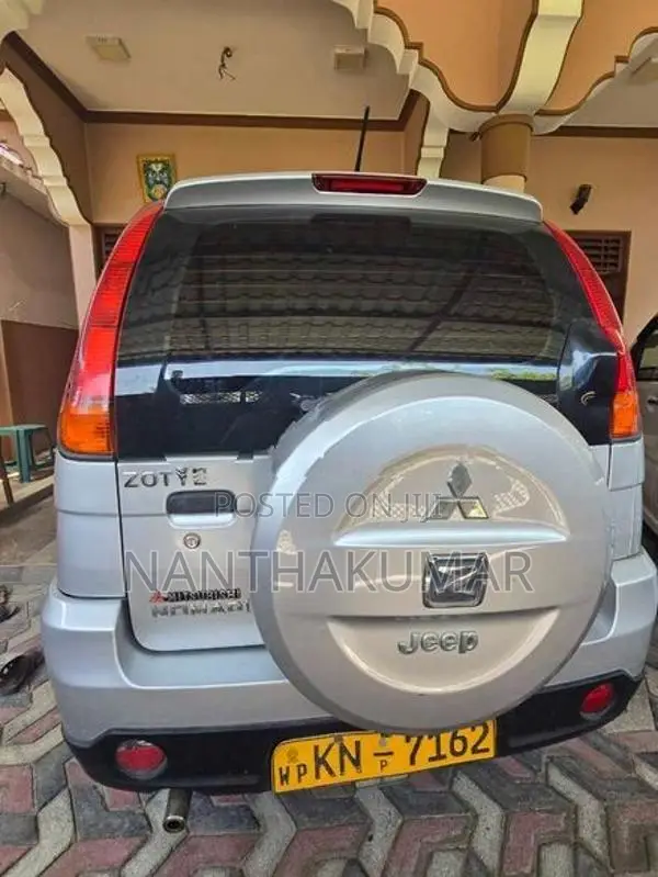 Zotye Nomad 2 2011