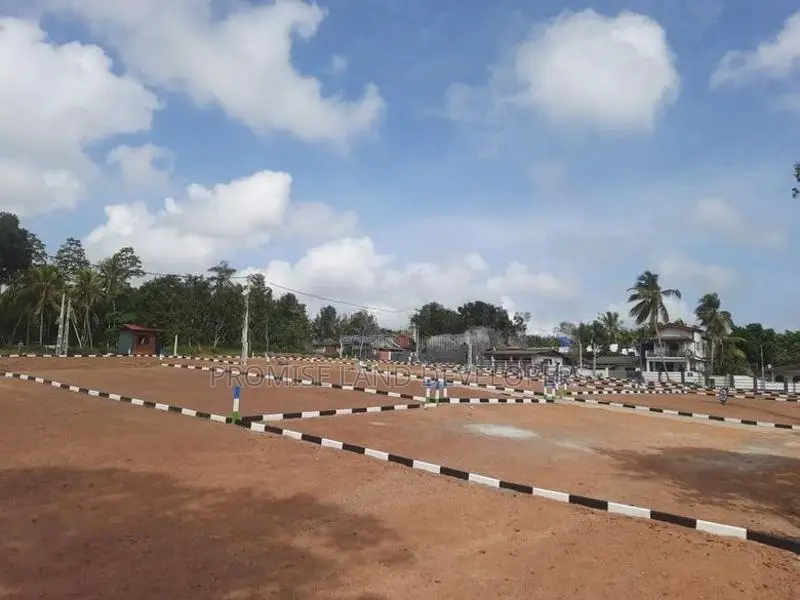 ගොරකාන පානදුර හොදම තැනින් සුපිරි ඉඩමක් N38