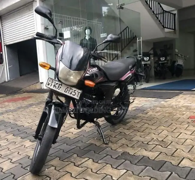 Bajaj Platina 2013