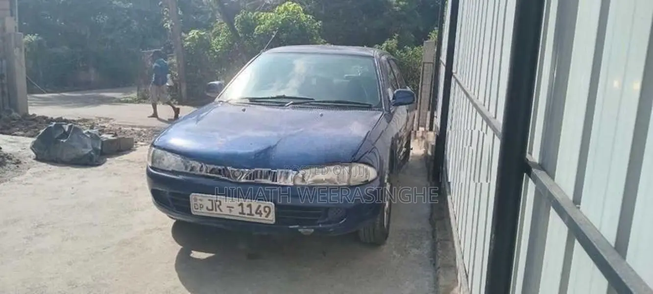 Proton Wira 2000