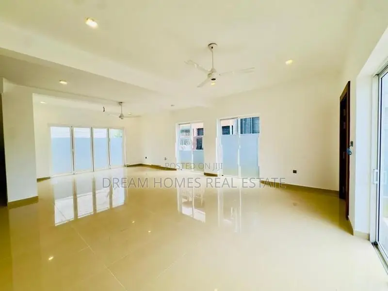 Elegant 3,700+ Sqft Luxury Home for Sale Near Galle Road – Dehiwala