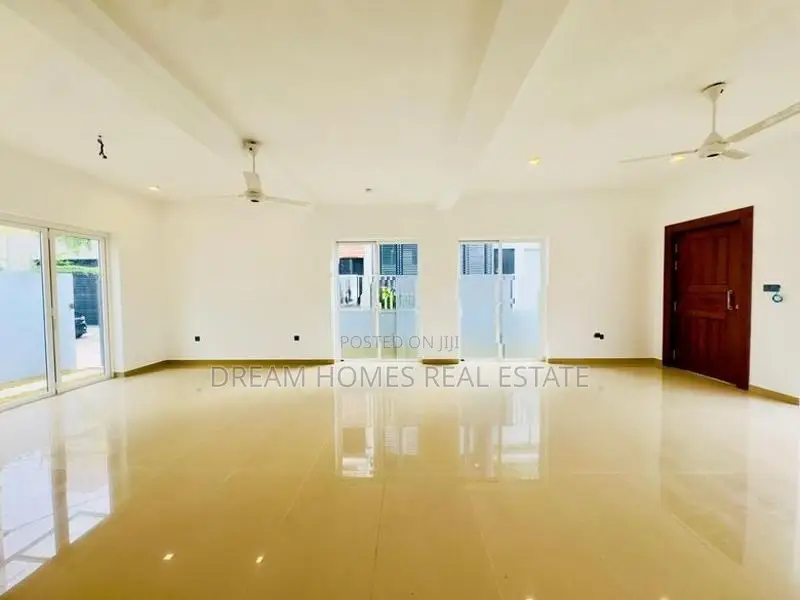 Elegant 3,700+ Sqft Luxury Home for Sale Near Galle Road – Dehiwala
