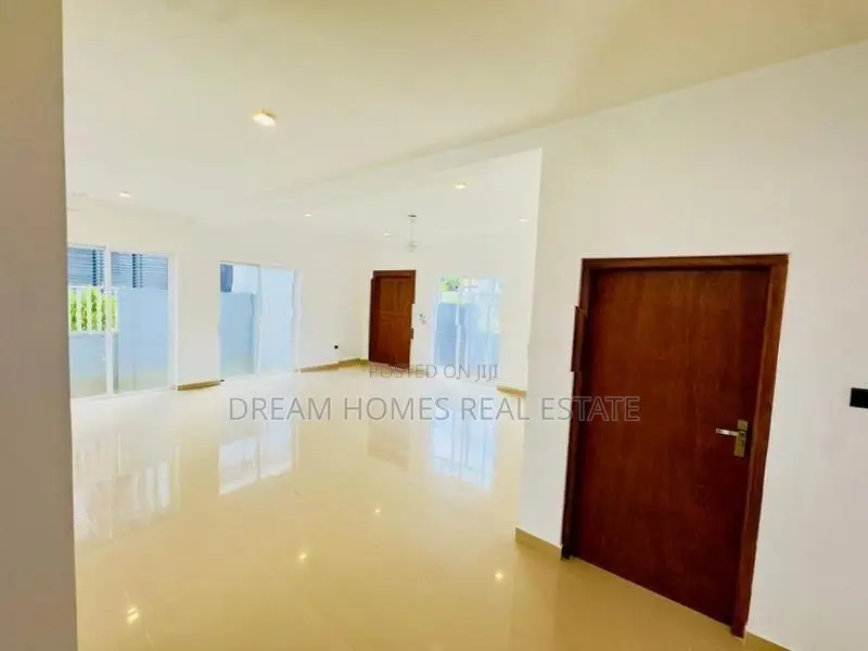 Elegant 3,700+ Sqft Luxury Home for Sale Near Galle Road – Dehiwala