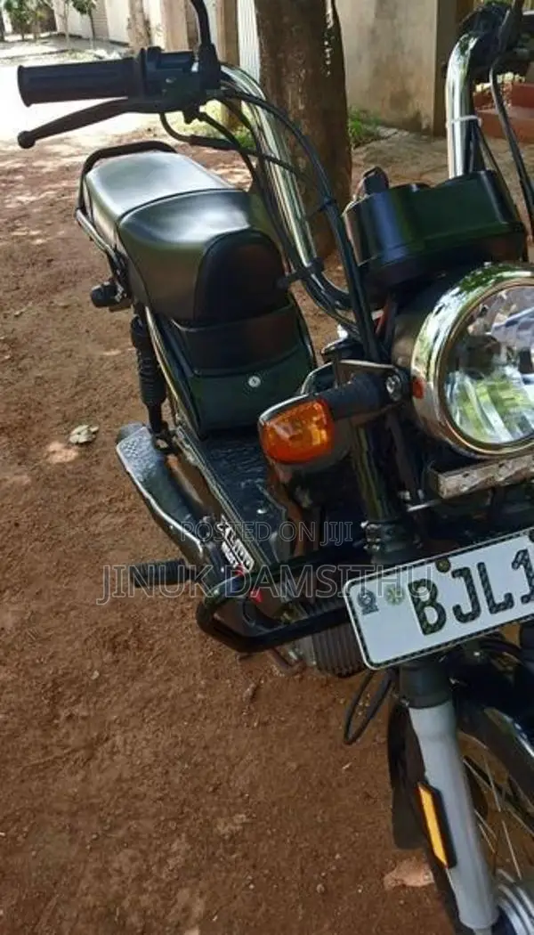 TVS XL 100 2025