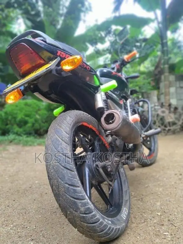 Bajaj Pulsar 150 2006