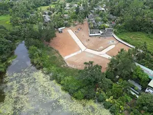 උයන්වත්ත වැව ලඟින් පදිංචියට අපූරු බිම් කොටස්